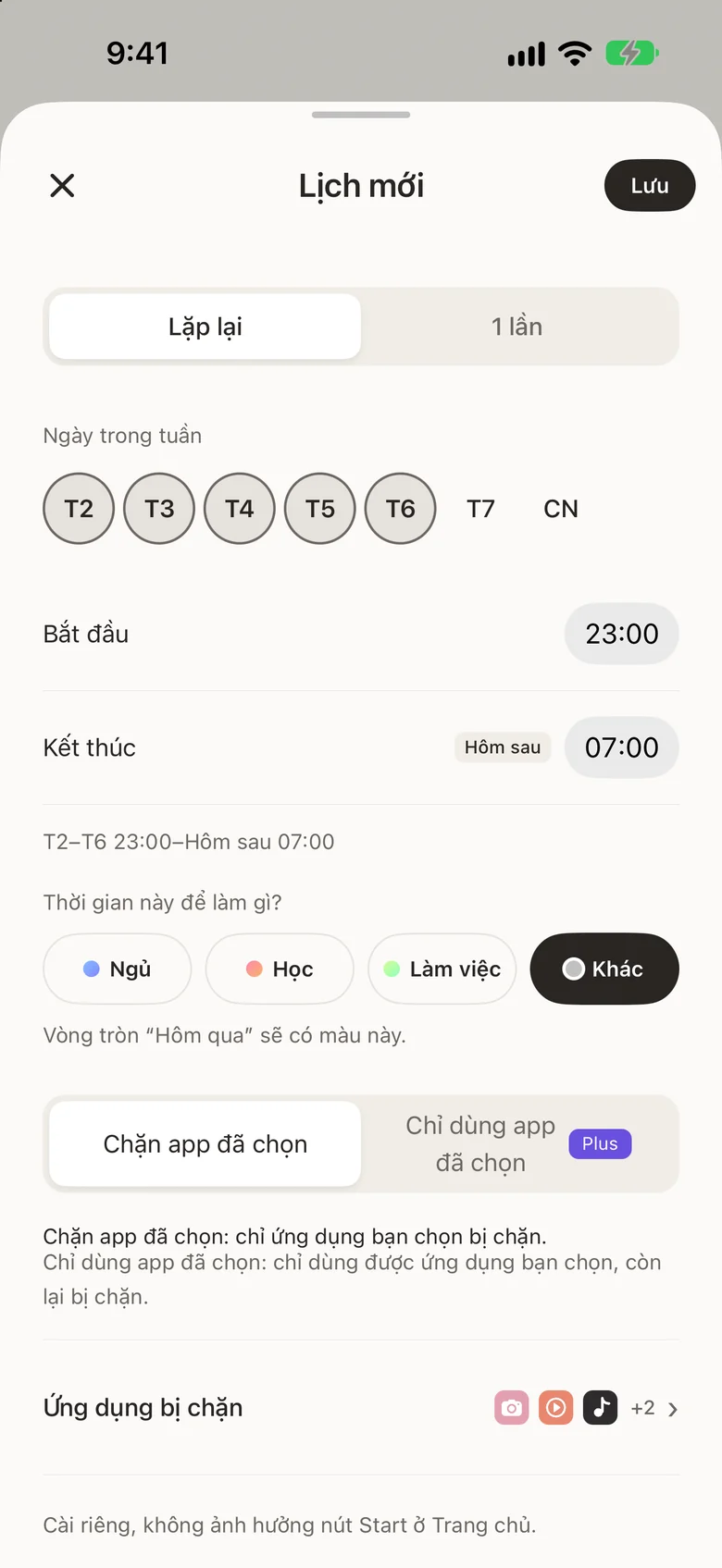 Màn hình lịch mới, nơi đặt ngày và giờ